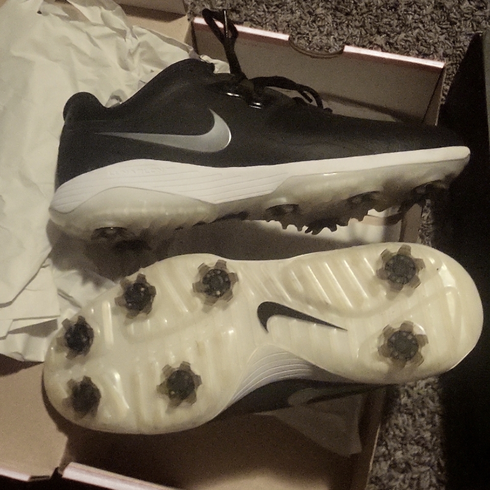 Nike Vapor Pro golf shoe